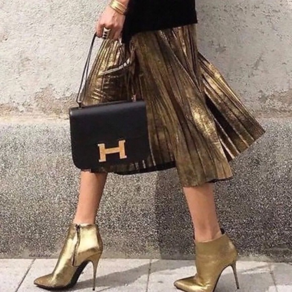Zara Dresses & Skirts - Zara Pleated Metallic Gold Midi Skirt, XS
